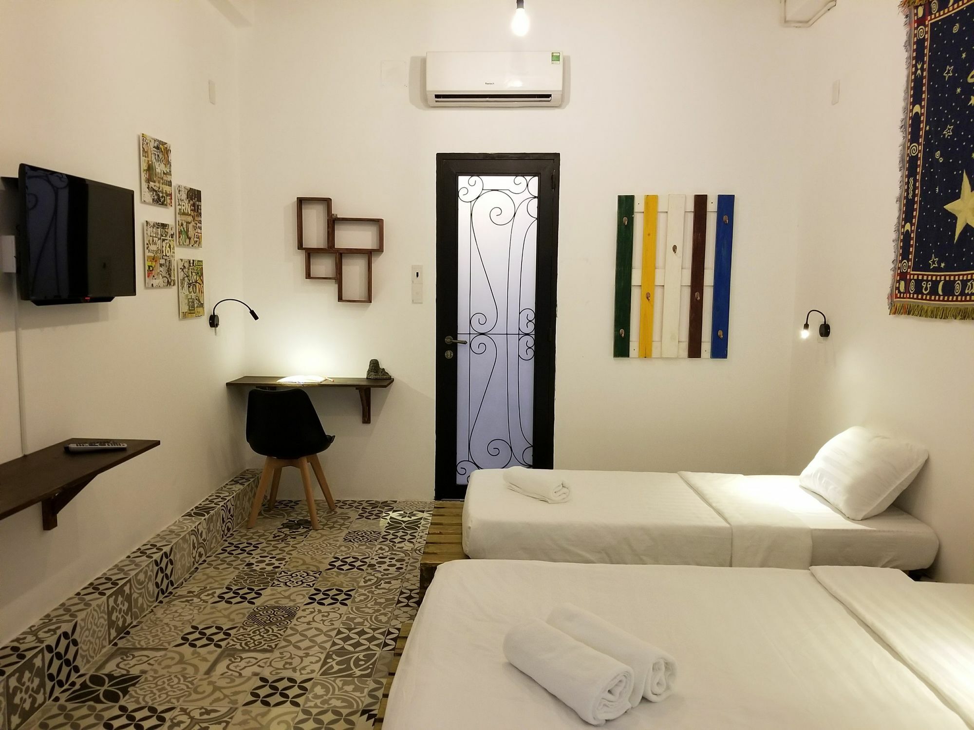 Timemark Travel Homestay & Hostel Cidade de Ho Chi Minh Exterior foto